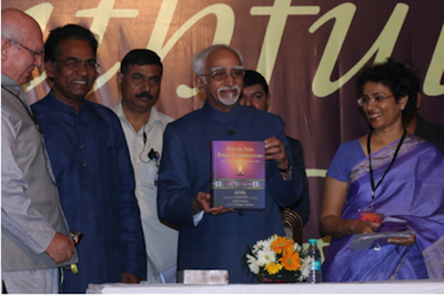 The Vice-President of India, Hamid Ansari, releases the Commentary (very left, Brian Wintle – general editor; very right, Havilah Dhamaraj – OT editor)